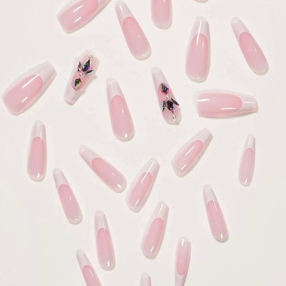 Press on nail kit 24 pcs - Picture 2 of 6